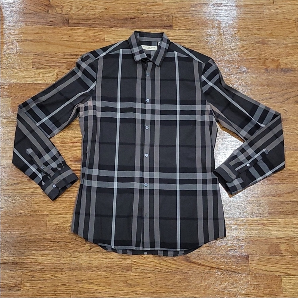 Burberry brit button down Size S original black‎ color
